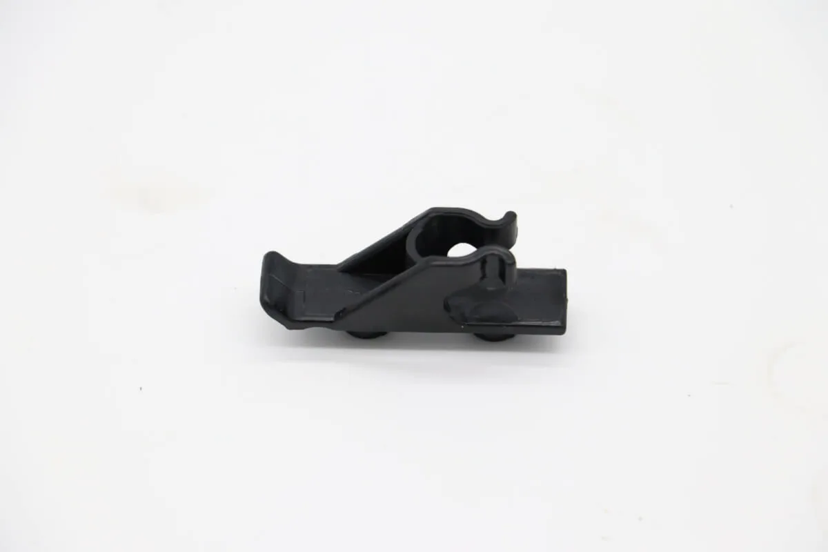 Maxima SC235 – Einlegeboden Clip (Schwarz) (Nm) 09401321