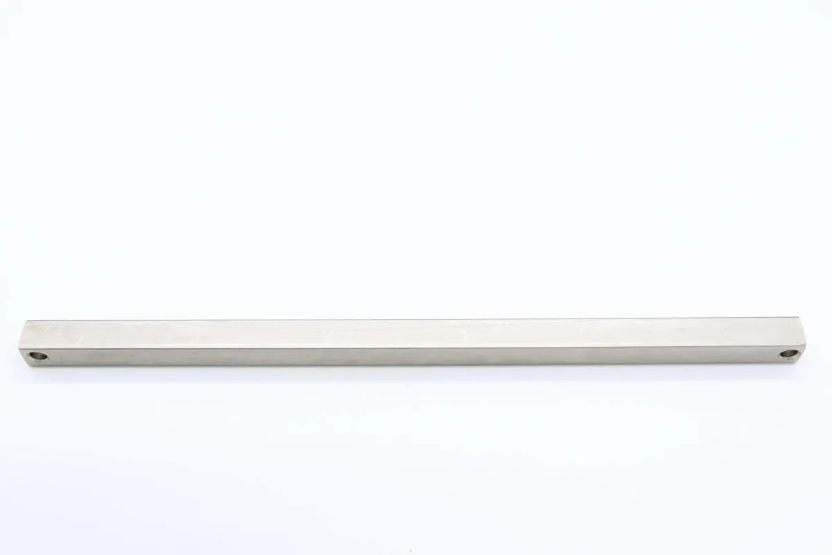 Maxima MS300 – Achse (Quadratisch) #46 09355302