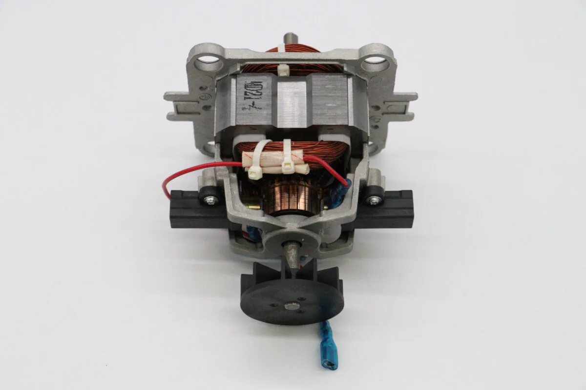 Extra aanzicht: MKU blender – Motor #29