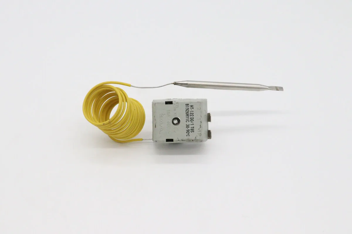 Maxima M700 – Thermostat 30-90 C Einphasig 09399145
