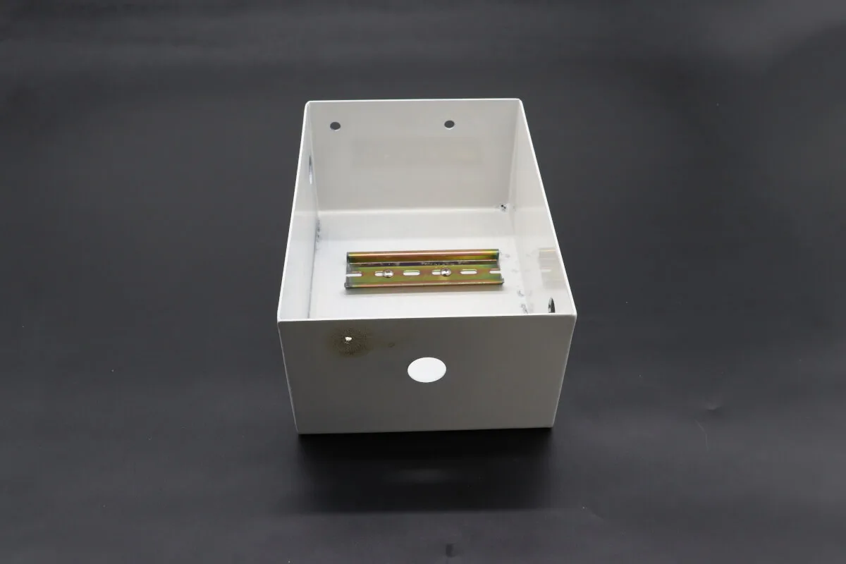 Weitere Ansicht: BRS – Elektrisch Gehäuse mit Schiene #79+80