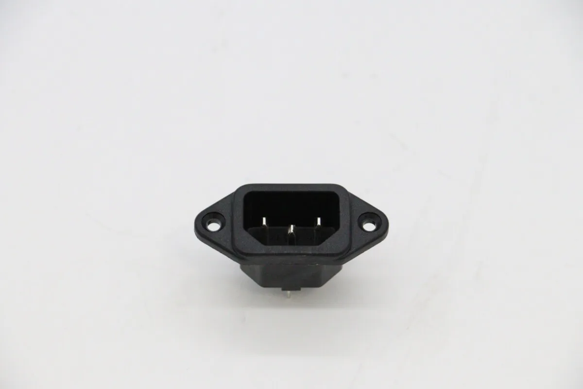 Maxima IEC C14 Buchse 10A 250V 09302374