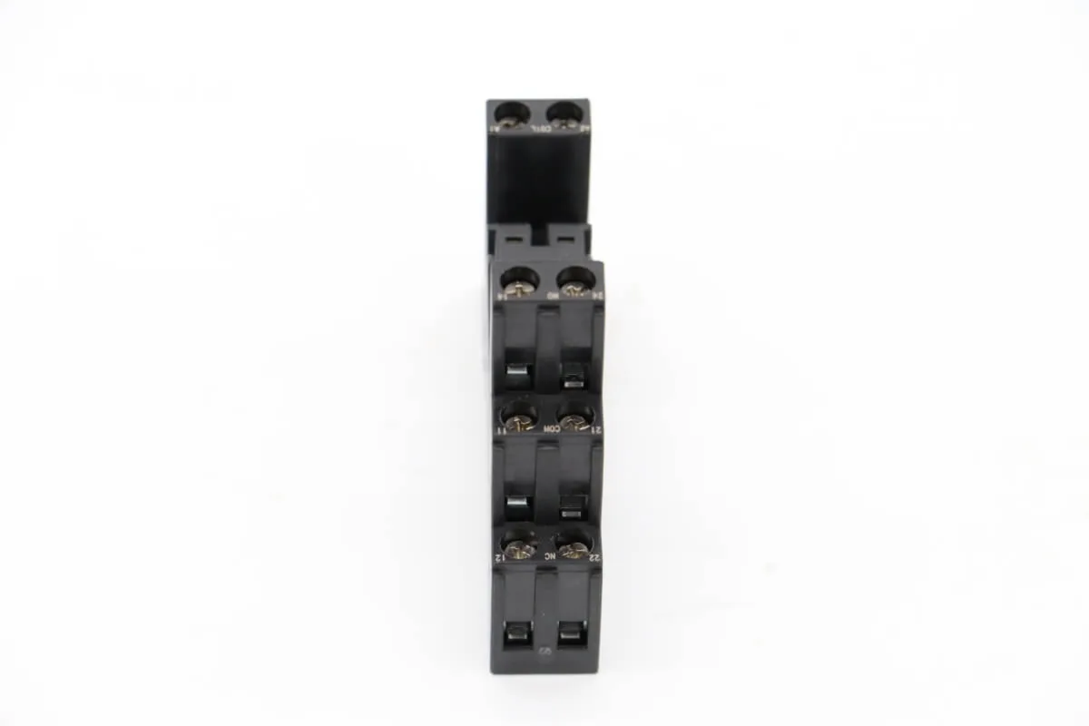 Extra aanzicht: VN500/2000 – Relais bus Rm85-2011-25