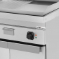 Preview: Elektro-Grillplatte E70GP20 Serie 700 1/2 glatt 1/2 gerillt Chrom