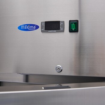 Preview: Maxima Kühlschrank · 600 l · 3 Einstellbare Regale (2/1 GN) · Rostfreier Stahl · auf Rädern · 09400003