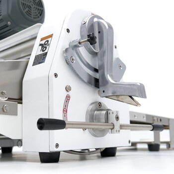 Preview: Maxima Teigausrollmaschine · 38 cm · Tischplatte · 09377000