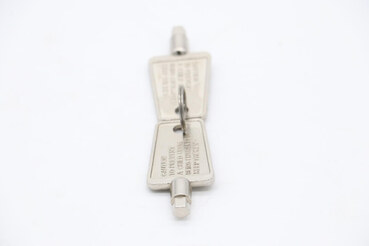 Preview: Maxima CFR (ALL MODELS) – Key · 09402419