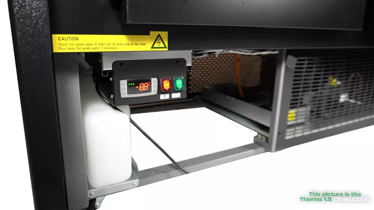 Kühlvitrine 370 l – Umluft – LED – Klappglas & Snack-Etage