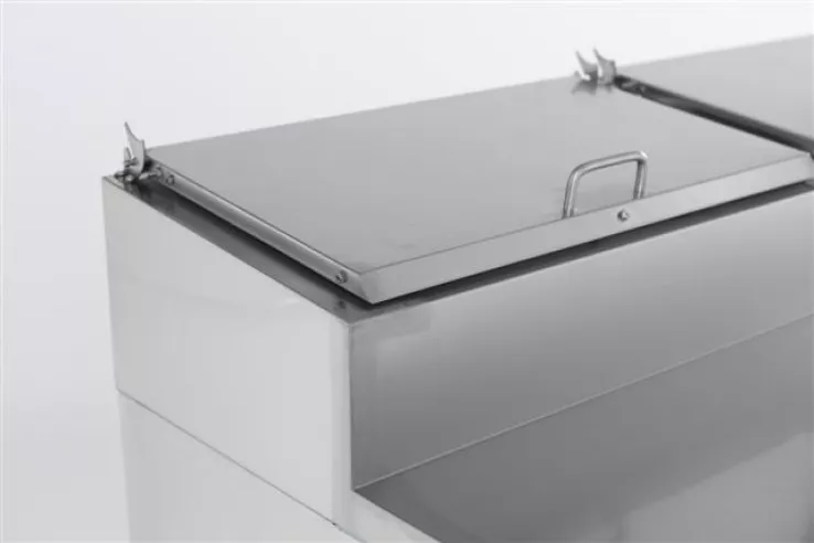 Saladette 2 Türen 6X1/3Gn Behälter Saladette 2 Türen 6X1/3Gn Behälter