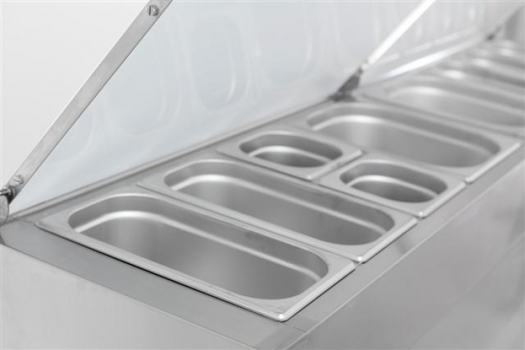 Saladette 3 Türen 8X1/3Gn Behälter