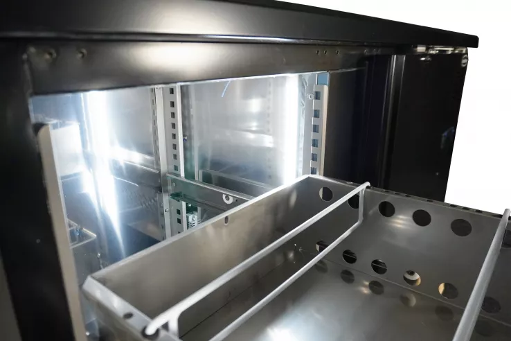 Barkühler 2 Türen und 2 Schubladen