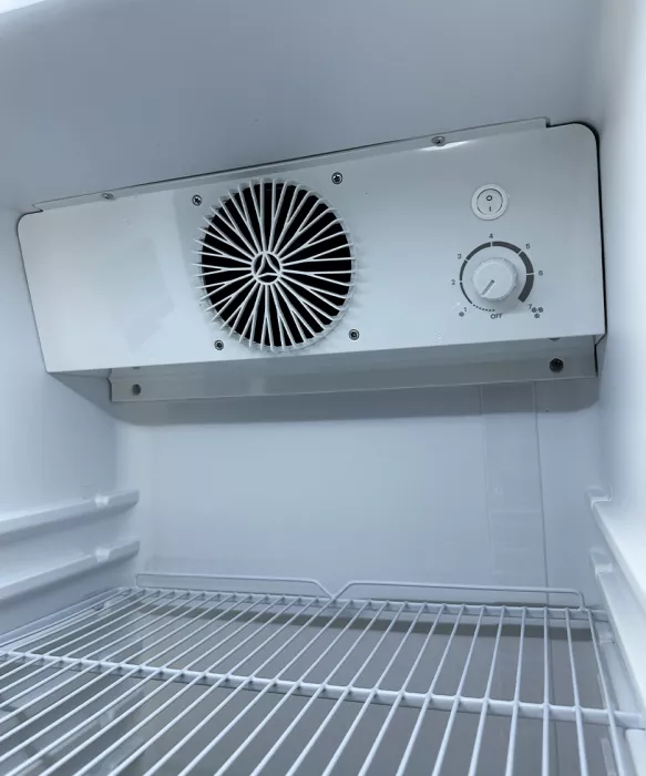 Glastürkühlschrank – 280 L schwarz, LED, +1 bis +10 °C