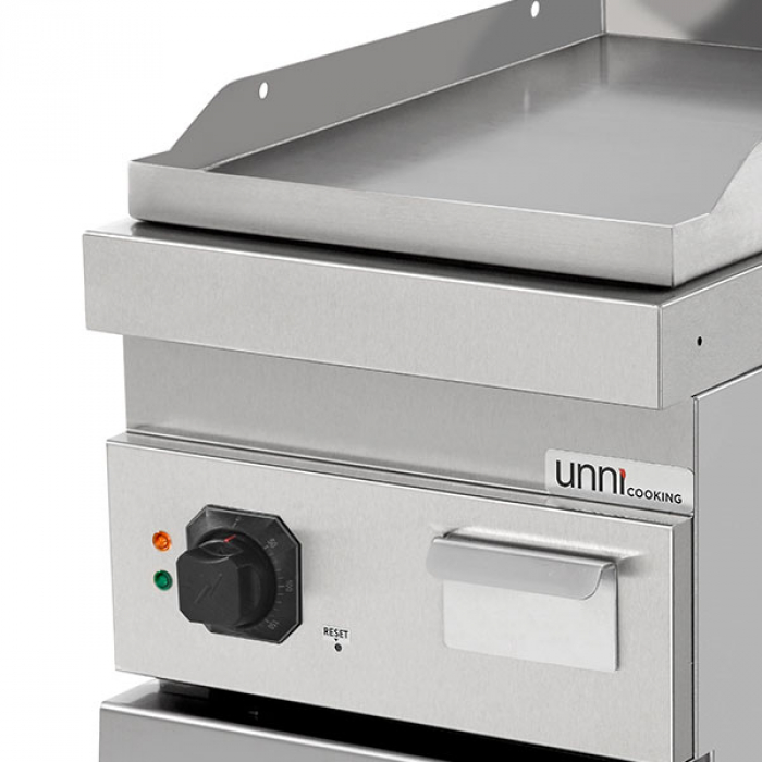 Elektro-Grillplatte Serie 700 E70GP10K+S Edelstahl glatt 4,5kW