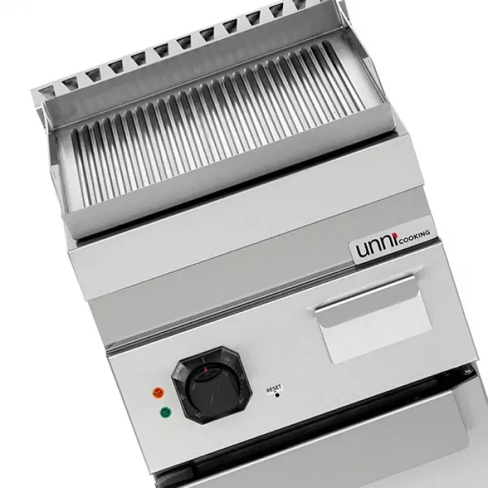 Elektrische Grillplatte E70GP10K+G Serie 700 Edelstahl gerillt 4,5kW
