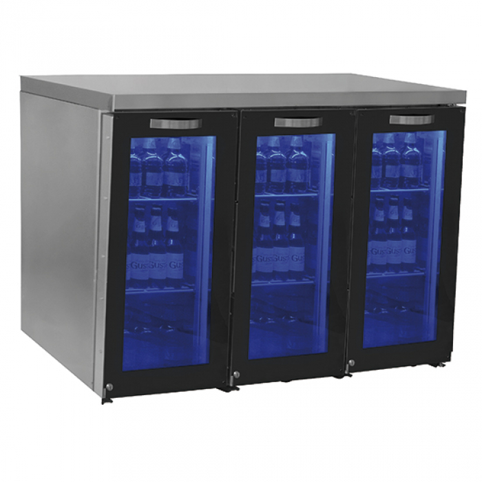 Barkühlschrank links mit 3 Glasflügeltüren