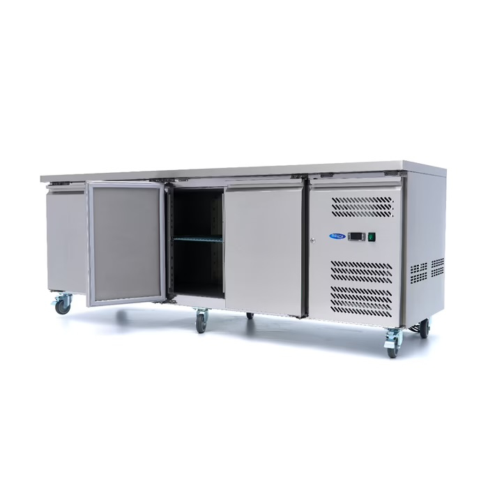Gastro Kühltisch - 223 cm - 4 Türen