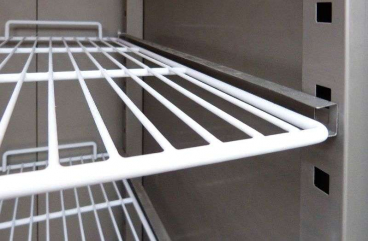 Edelstahltiefkühlschrank, Inhalt 1333 Liter, GN2/1