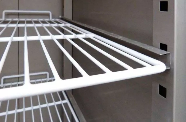 Edelstahltiefkühlschrank, Inhalt 1333 Liter, GN2/1