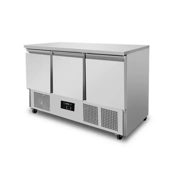 Kühltisch Unnicool 3 Türen Edelstahl 400L +2°C/+8°C GN 1/1