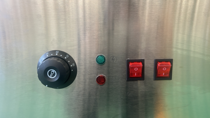 Saladette-Arbeitsplatz Bain-Marie-Theke 3x GN 1/1 Granit 2400W