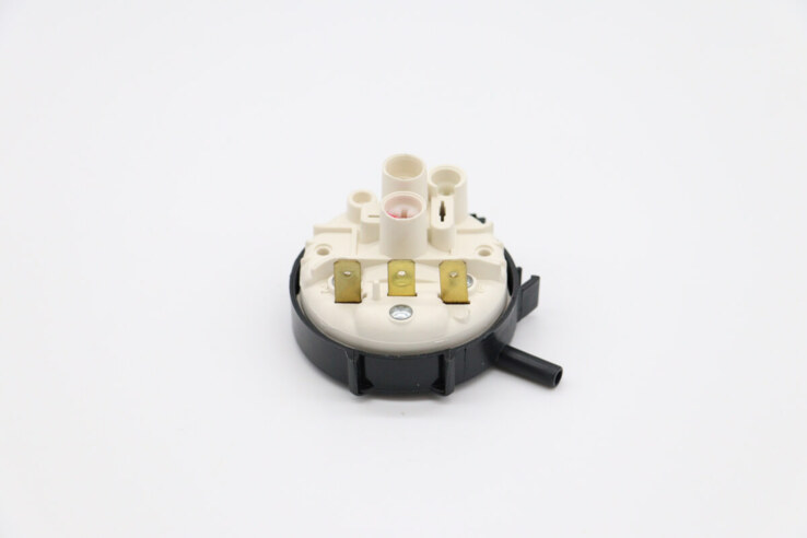 Maxima PRESSURE SWITCH HORIZONTAL Ø 58MM – 95/75Mbar 6 mm 08558011
