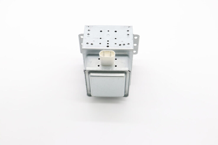 Maxima MWO1800 – Magnetron #C08 · 09367354