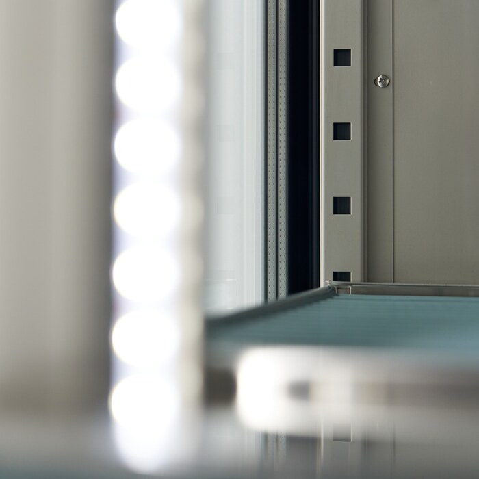 Maxima Kühlschrank · 1200 l · 6 Einstellbare Regale (2/1 GN) · Rostfreier Stahl · mit Glastür · 09400013