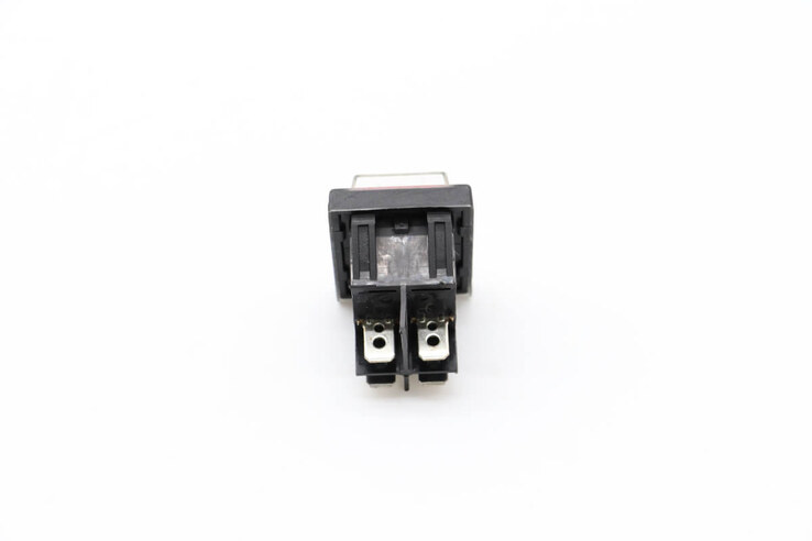Maxima Mf4+8 Netzschalter · 09340095