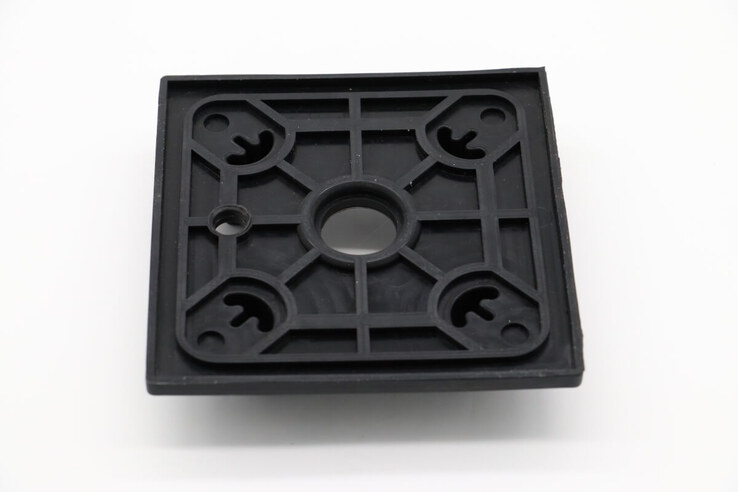 Maxima MKM – Gummi Buchse #27 (Schwarz) · 09301076