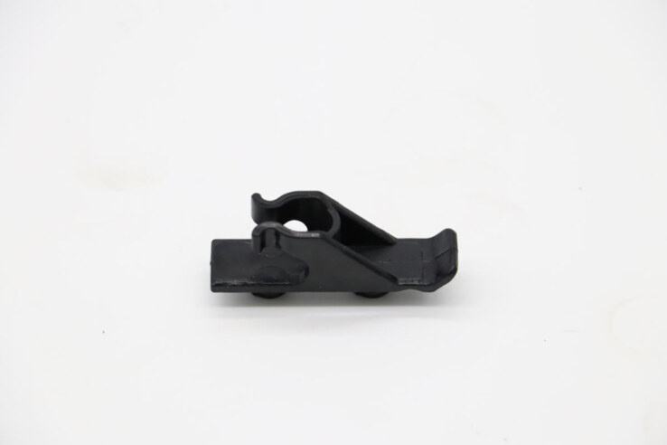 Maxima SC235 – Einlegeboden Clip (Schwarz) (Nm) · 09401321