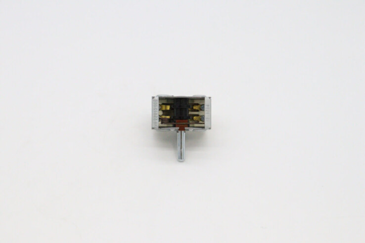 Maxima M700 – 2 Stange On Off Schalter · 09399155