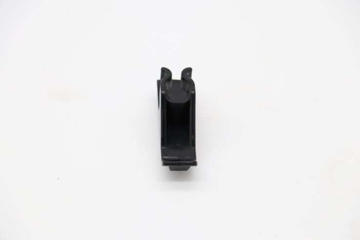 Maxima SC235 – Einlegeboden Clip (Schwarz) (Nm) · 09401321