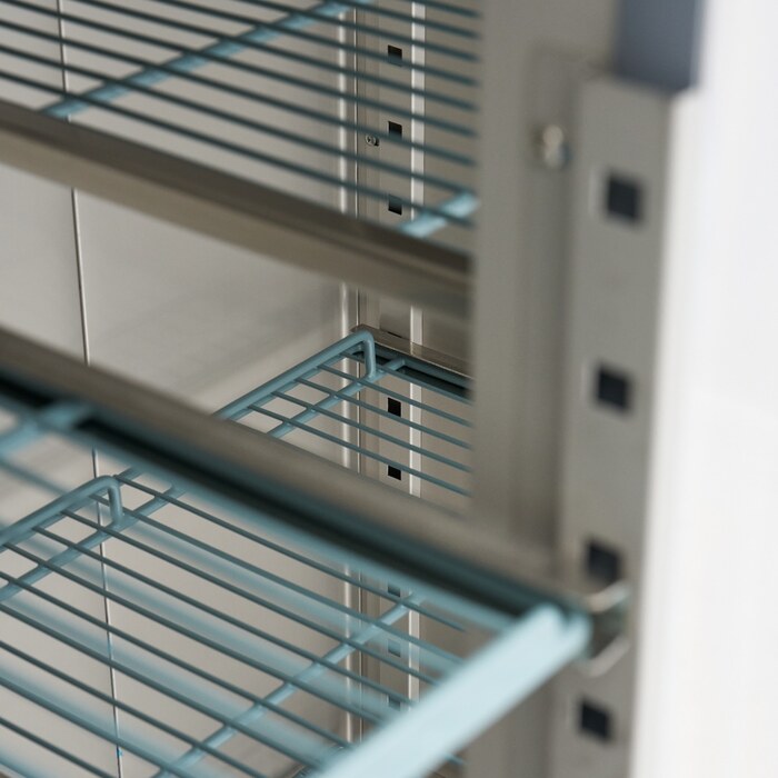 Maxima Kühlschrank · 1200 l · 6 Einstellbare Regale (2/1 GN) · Edelstahl · auf Rädern · 09400012