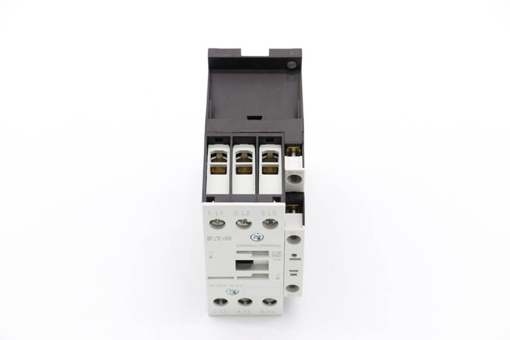 Maxima M700/CUTTER – Schütz 25-10 220V AC Moeller 11 Kw · 09399148