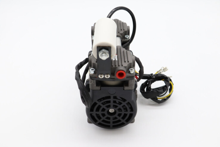 Maxima MVAC250 LIQUID – Pumpe (100Z) #25 · 09501325