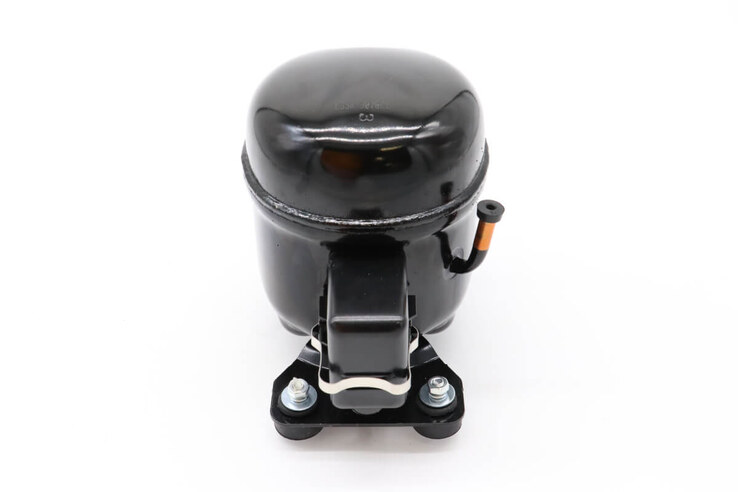 Maxima M-Ice 24/28/30F/24W/45W/30Fw/50Fw – Qd35r compressor · 09300124