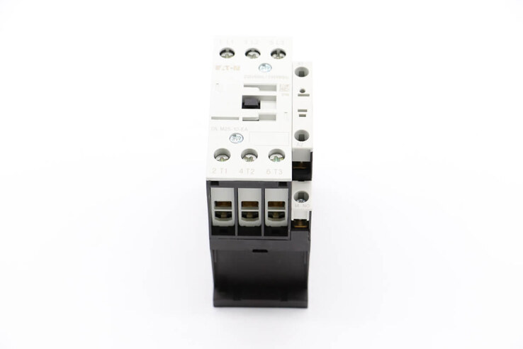Maxima M700/CUTTER – Schütz 25-10 220V AC Moeller 11 Kw · 09399148