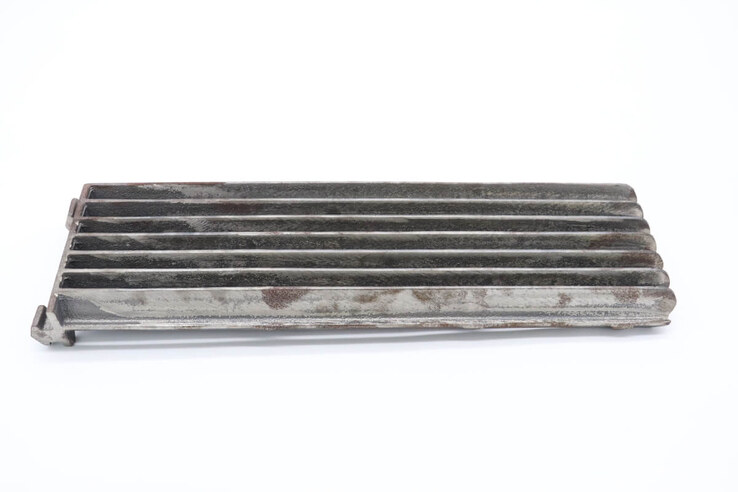 Maxima M700 CHARGRILL – Gusseisen Gitter 480X133x35 mm · 09399013