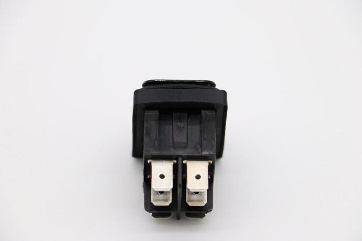 Maxima DDR/SDR -Schalter 2 Stands #70 · 08900350