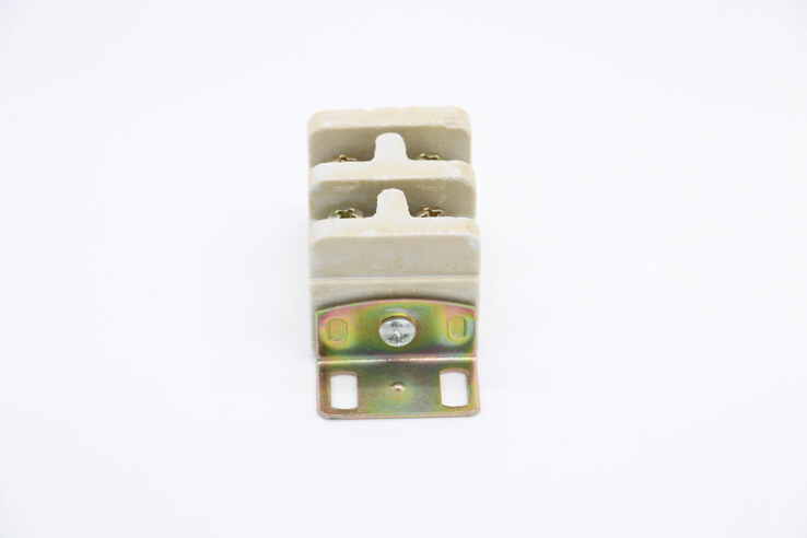 Maxima GRIDDLE550 – Keramik Anschlussklemme · 09365306