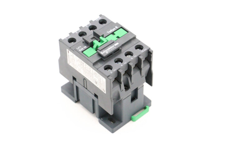 Maxima Vn5000 Schütz 3210 / 220V · 09225005