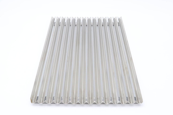 Maxima M700 LAVASTONE GRILL 40X70 – Heavy Duty Gitter (V-Form) 09399105