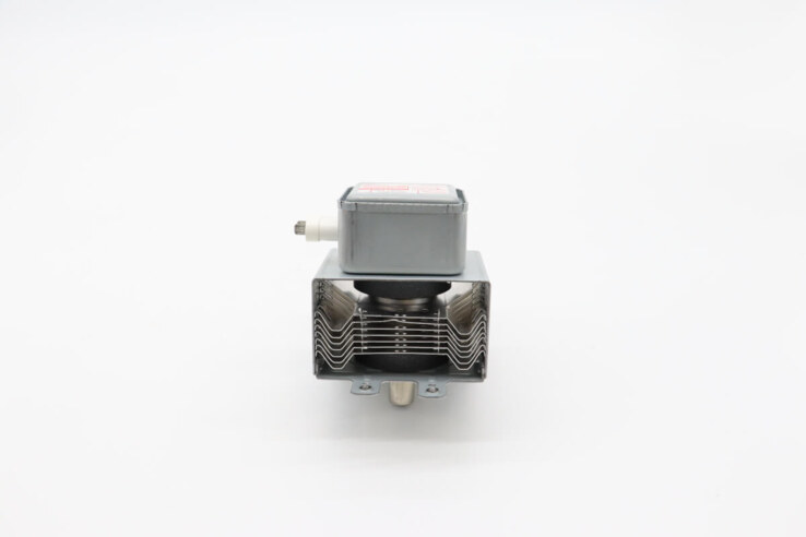 Maxima MWO1000 – Magnetron #C08 · 09367252