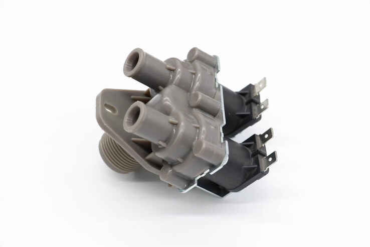 Maxima M-Ice 100A – Wasserventil (1 In · 2 Out) #23 · 09304384