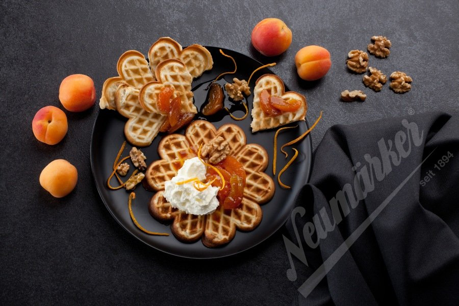 Neumärker Waffeleisen Kleine Herzwaffel | 2 Waffeln Ø 155 x h 13 mm