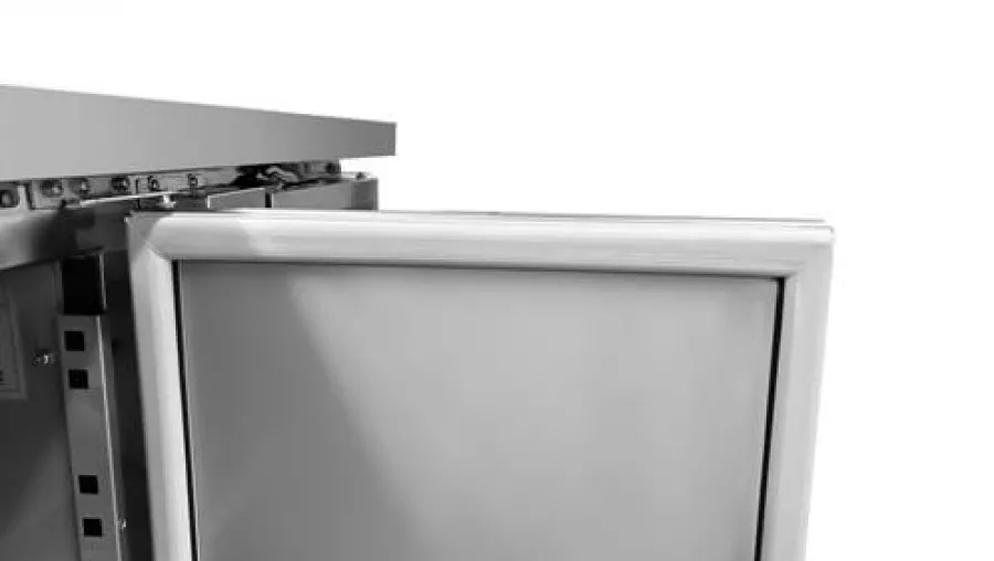 Kühltisch 2 Türen 1360x700x850mm Edelstahl Umluftkühlung R290