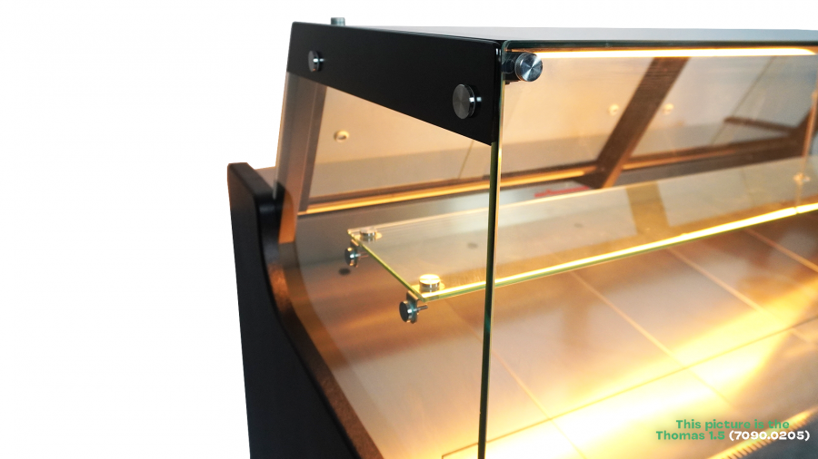 Kühlvitrine 370 l – Umluft – LED – Klappglas & Snack-Etage Kühlvitrine 370 l – Umluft – LED – Klappglas & Snack-Etage