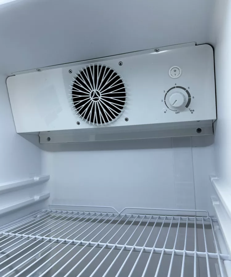 Glastürkühlschrank – 280 L schwarz, LED, +1 bis +10 °C Glastürkühlschrank – 280 L schwarz, LED, +1 bis +10 °C