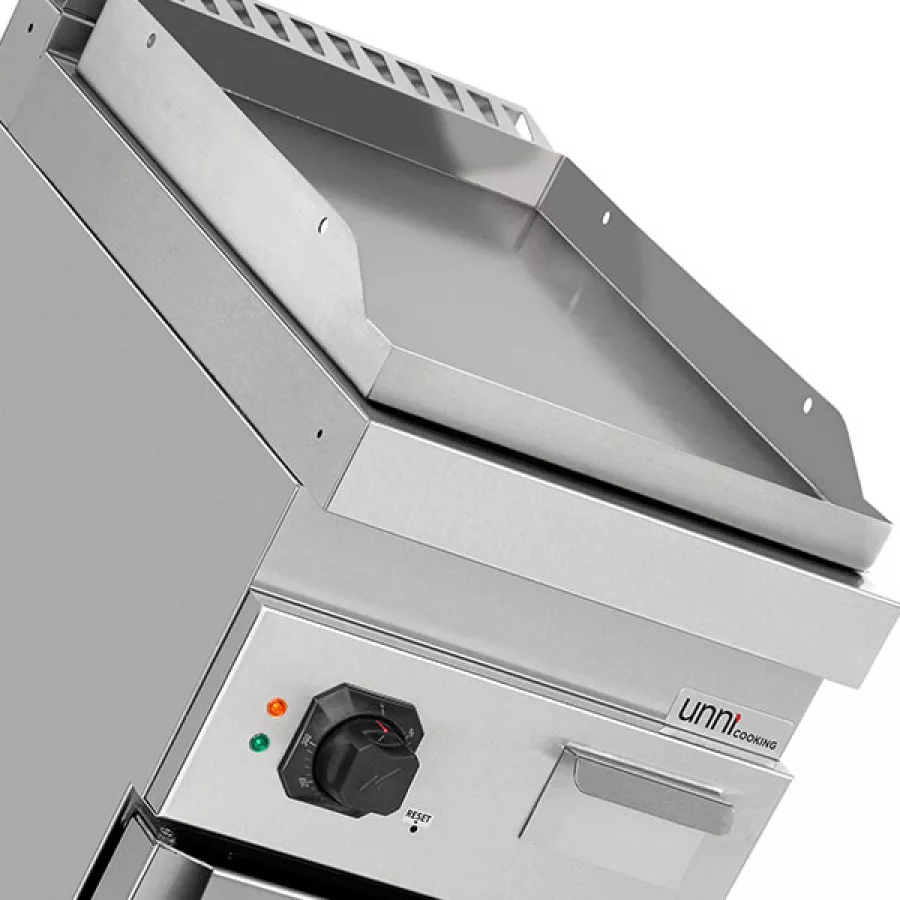 Elektro-Grillplatte Serie 700 E70GP10K+S Edelstahl glatt 4,5kW