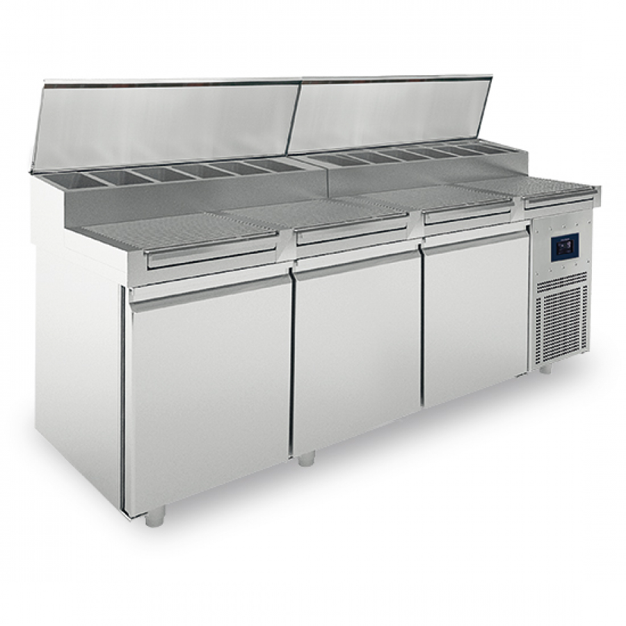 Kühltisch 3-türig 46x66 cm mit gerillter Arbeitsfläche 12x GN 1/3 H 150 mm - WiFi-fähig